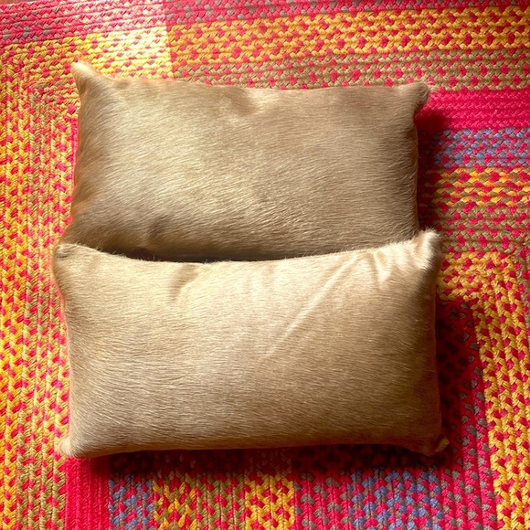 Natural Champagne Cowhide Pillow#72732 (two pieces) - Picture 2 of 12